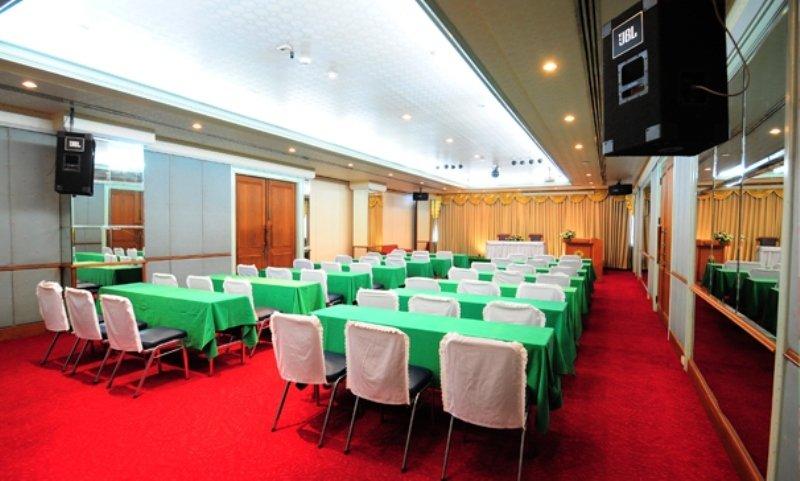 V.l.合艾酒店 3* 合艾